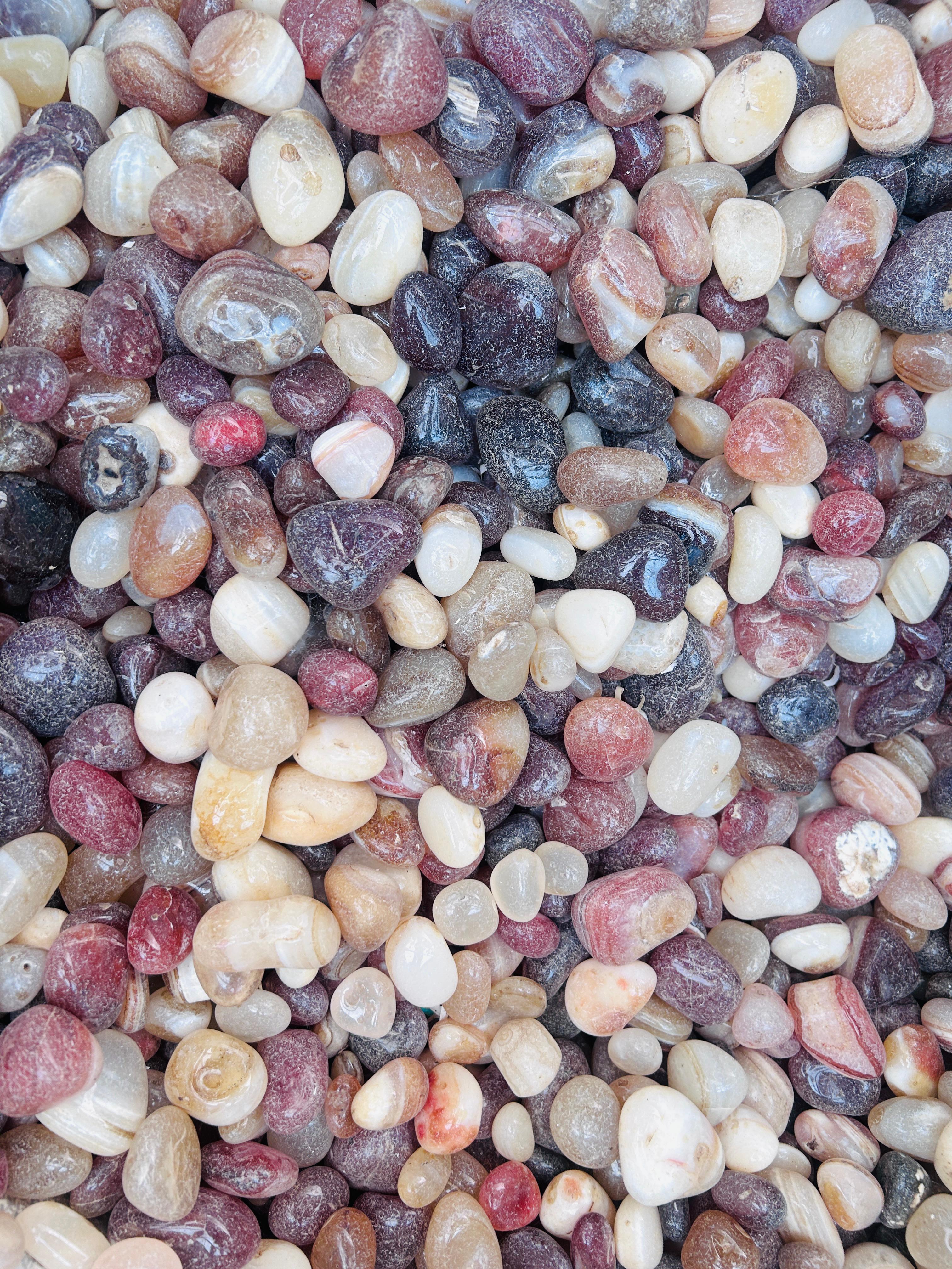 ONYX PEBBLES