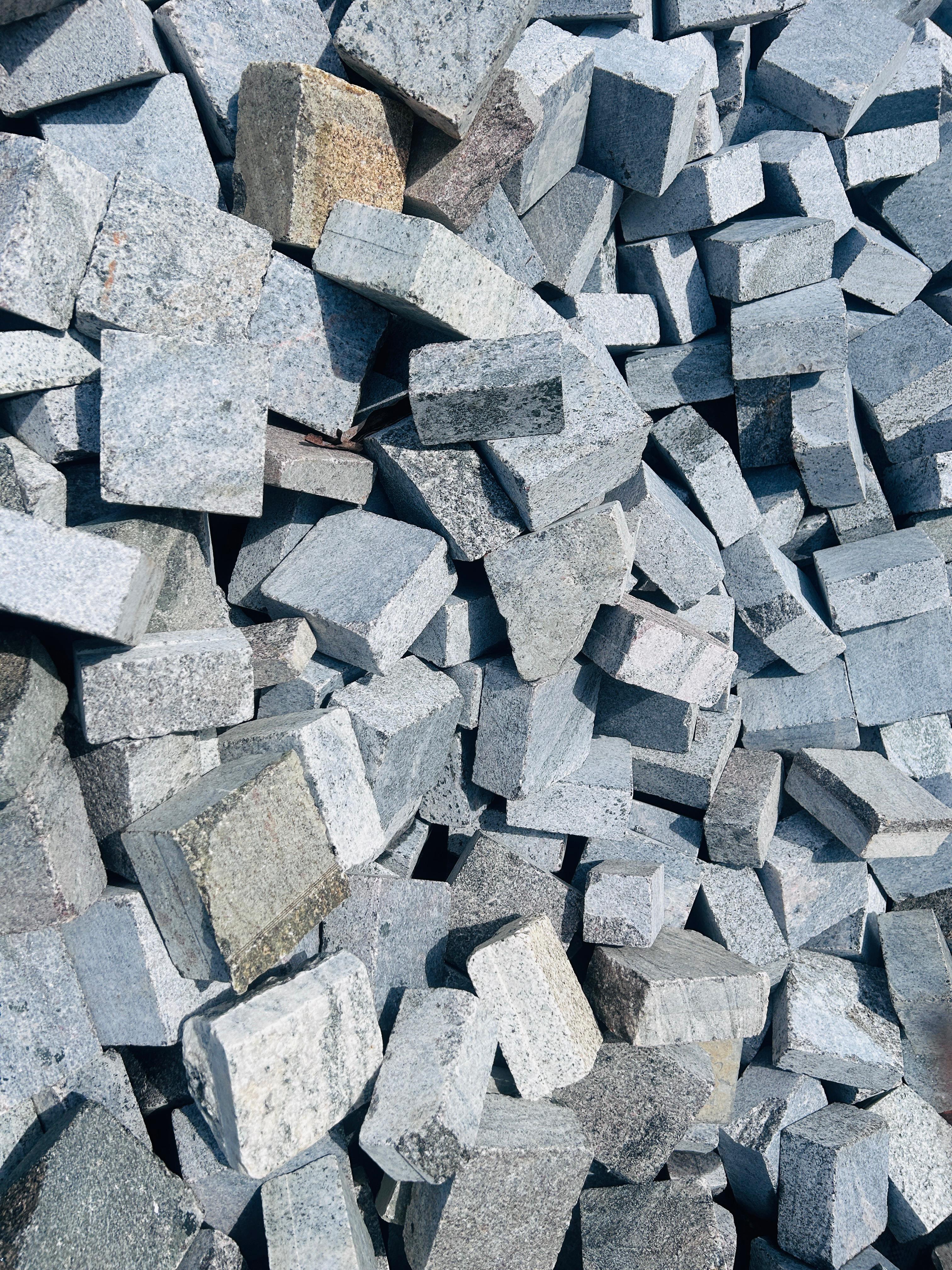 NATURAL STONE COBBLE